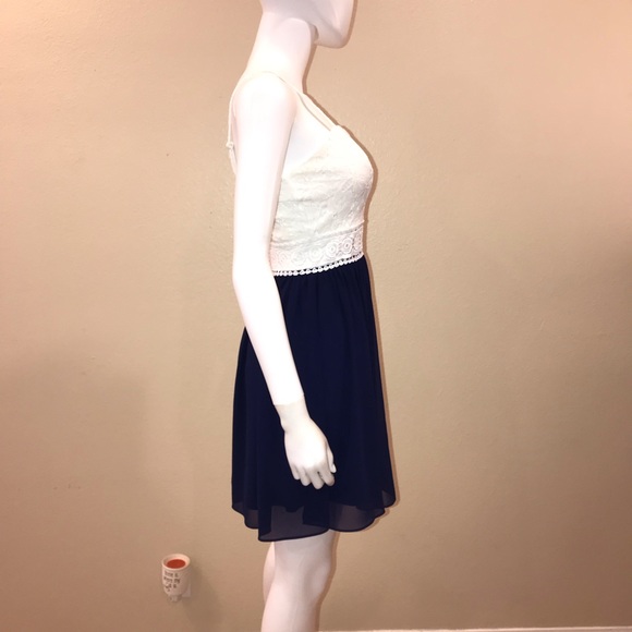 IN San Francisco Formal Dress Size 5 Blue White Mini Dress Prom Graduation - Picture 10 of 14